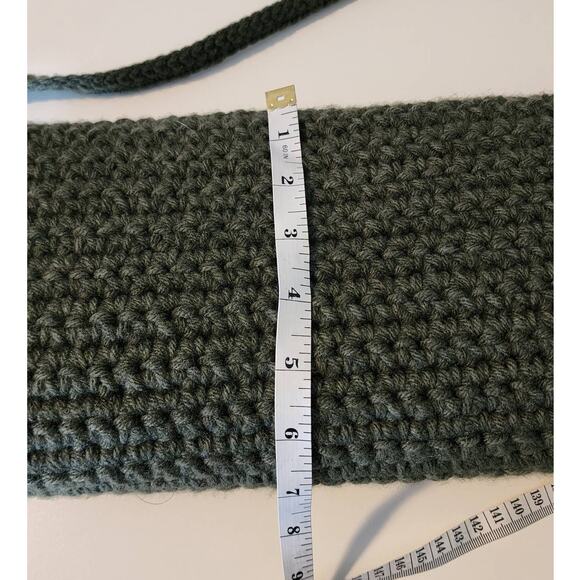 Hand Knit Green Crocheted Crossbody Purse with Floral Rosette Flap Closure - Picture 6 of 8